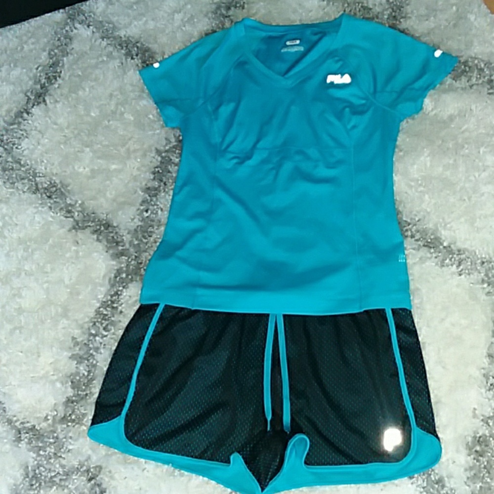 Womens FILS outfit